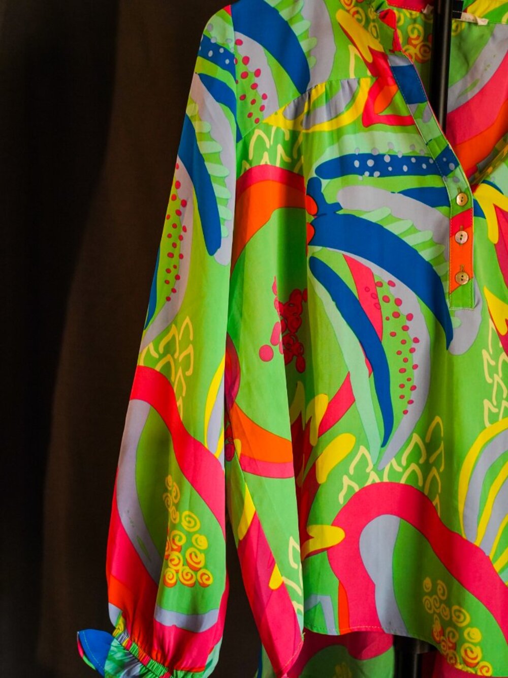 Michelle McDowell Vibrant Abstract Floral Print Blouse Women's Medium - Picture 2 of 12